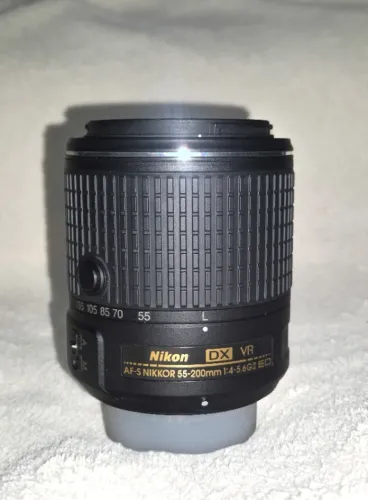 Lente Nikon AF-S DX 55-200mm f/4-5.6G ED VR - Excelente Estado