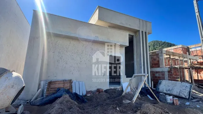 Casa em construção em condominio 3 quartos | 1 Suíte e Closet | Projeto moderno por R$ 580