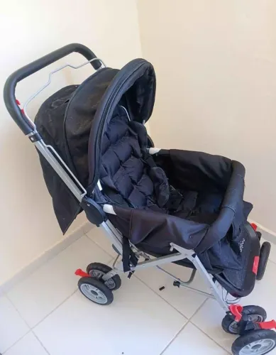 Carrinho de bebê da Burigotto, ótimo estado!