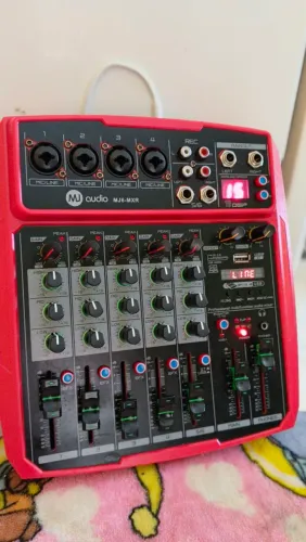 Mesa de som MJ Audio