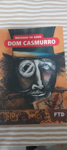 LIVRO PARADIDÁTICO DOM CASMURRO (EDIÇÃO 2015)
