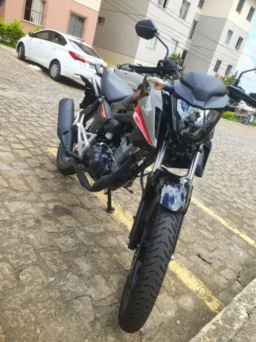 Unico dono, moto linda
