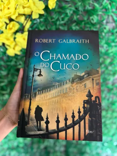 Livro O chamado do cuco - Robert Galbraith ( capa dura)