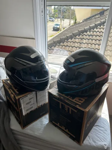 2 Capacetes Pro Tork R8 - Oportunidade 