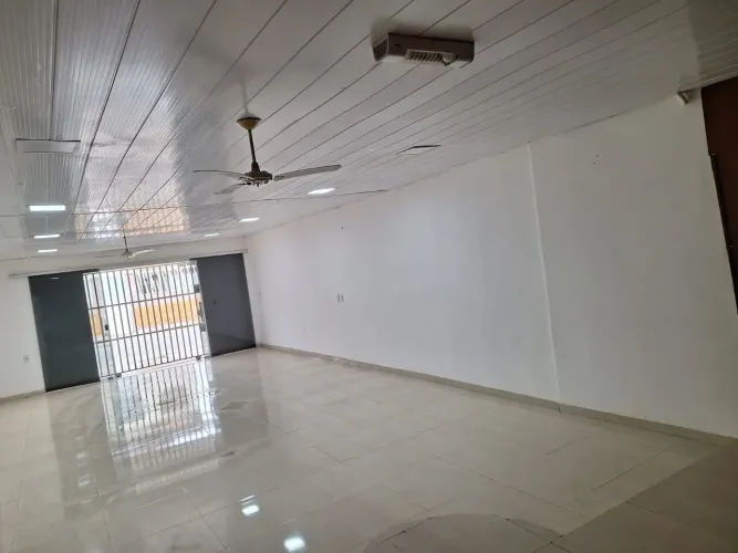 Alugue-se para igreja