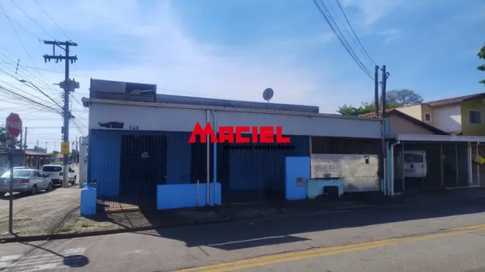 Terreno de esquina próximo a Faculdade Anhanguera