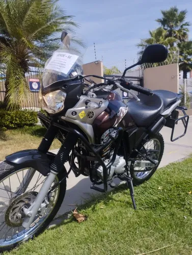 Moto confortável principalmente pra estradas faz 32 km por litro