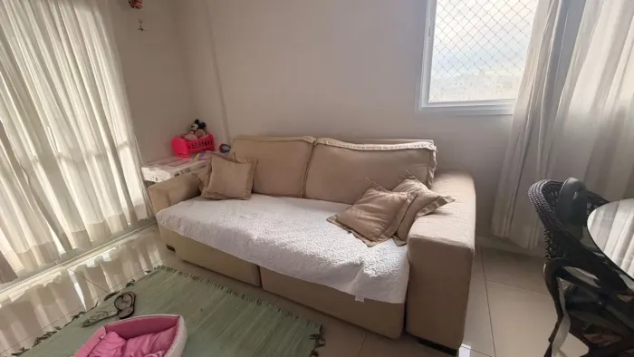 Sofa 4 lugares, em atimo estado .