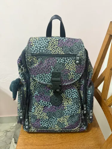 Mochila original da kipling de rodinha