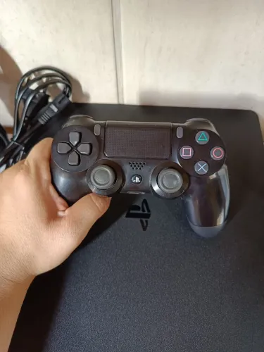 Ps4 slim