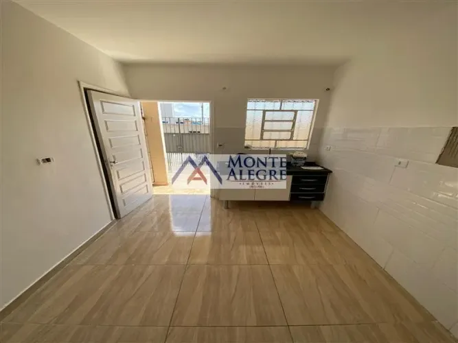 Casa residencial para aluguel na Vila Guarani com 50 m² e 1 dormitório/quarto.