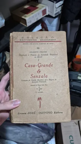 Casa Grande e Senzala, de Gilberto Freyre (edição antiga)