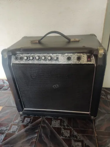 amplificador meteoro space de guitarra 100W