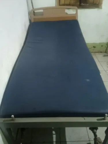 Maca Hospitalar com Grade Lateral ? R$ 800