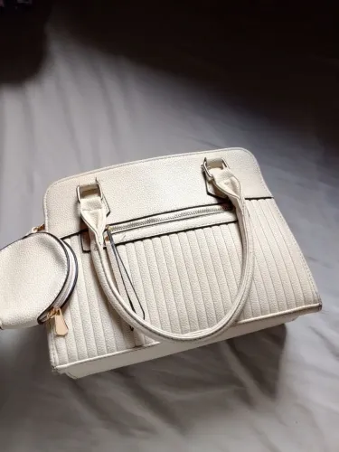 Bolsa Media Luxo