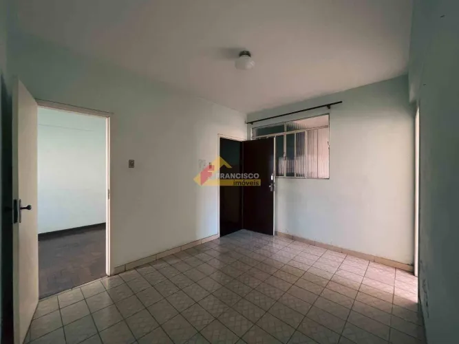 Apartamento para aluguel, 3 quartos, 1 vaga, Santo Antônio - Divinópolis/MG