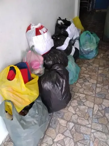 DOAÇÃO DE ROUPAS