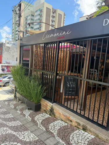 Vendo portão de alumínio 