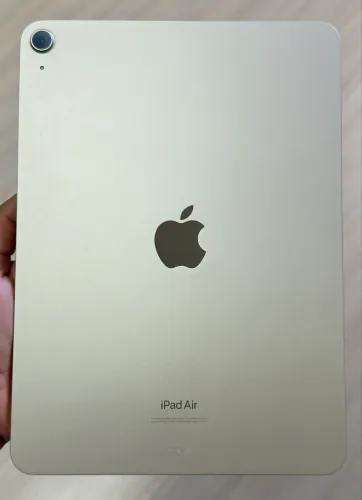 Apple iPad Air (5ª geração) 256 GB - Starlight
