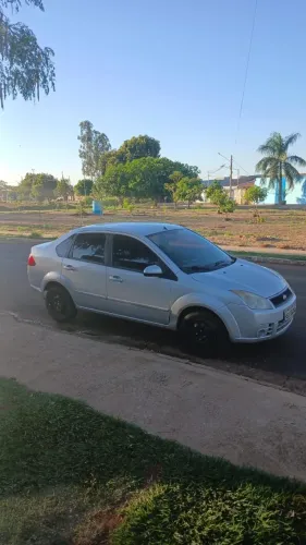 Ford Fiesta Sedan 1.0 8V Flex 4P 2008