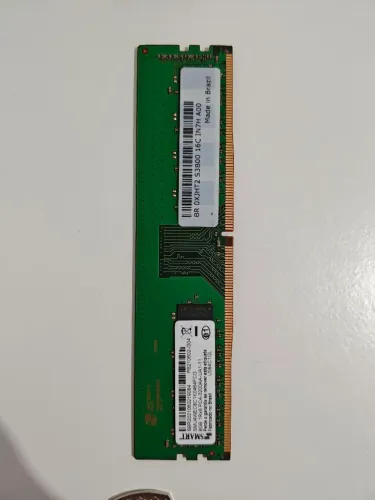 Memória RAM 8GB DDR4 3200MHz para PC Desktop