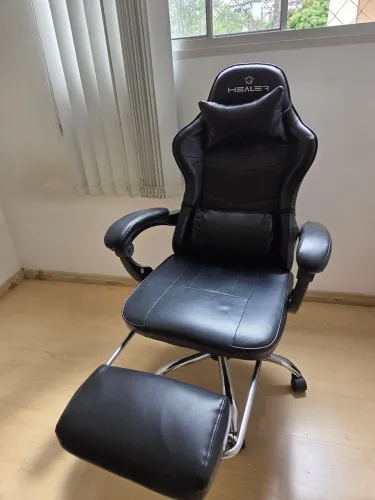 Cadeira Gamer Healer Level Preta com Apoio para os Pés