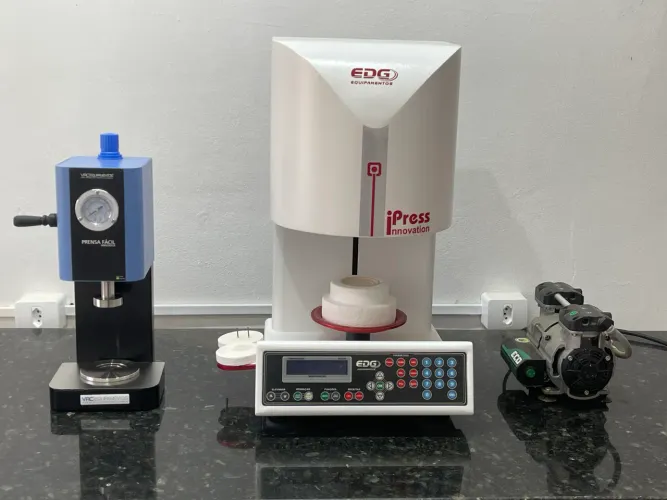 Forno e prensa para porcelana dentária
