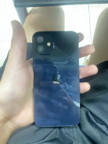 Vendo iPhone 12 normal
