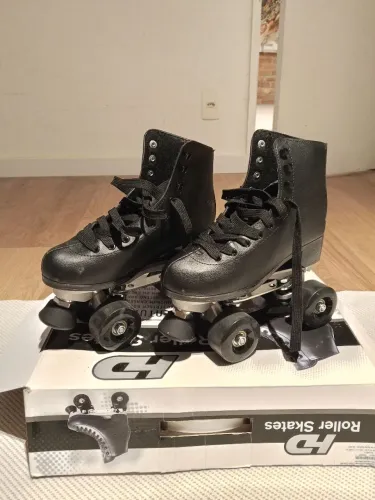 Patins Quad HD Preto - Estado de Novo