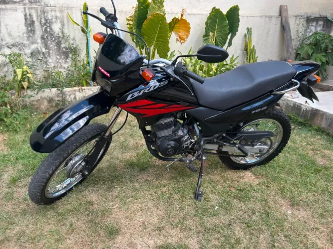 Moto Bros NXR 2006 - Pedal