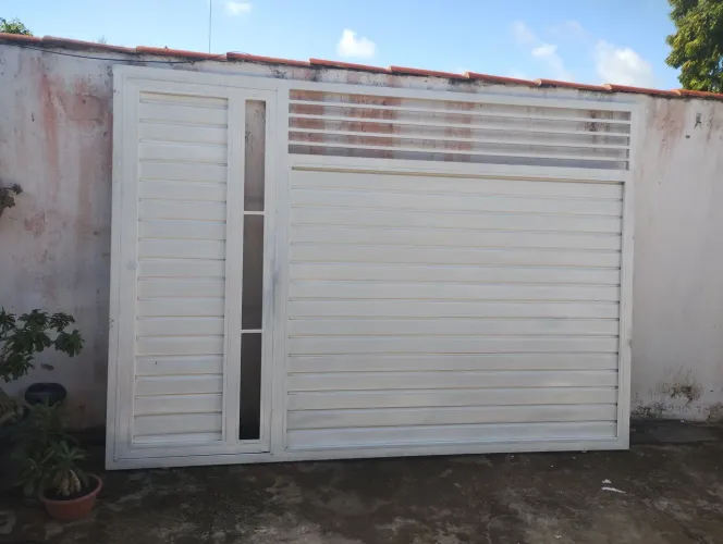 Vendo portão galvanizado no precinho 