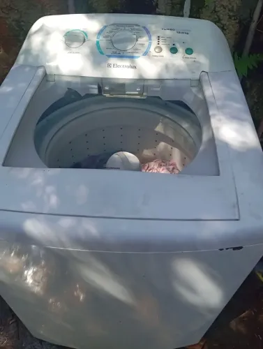 Vendo máquina de lavar roupa usada funcionando