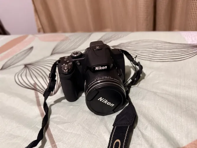 VENDE SE CÂMERA FOTOGRÁFICA NIKON P520