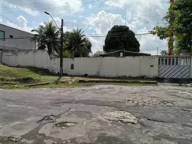 Terreno de 930m² no Adrianopolis todo documentado