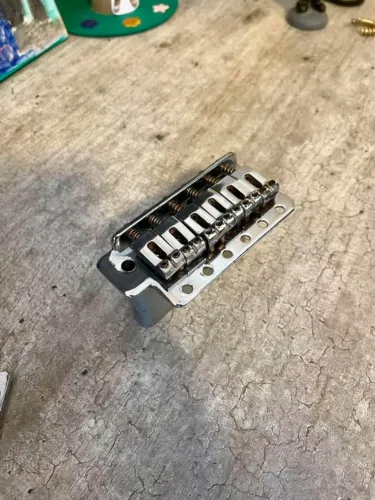 Ponte Fender Strat Tremolo Big Block