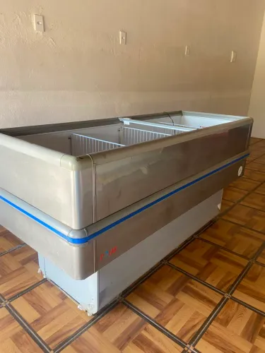 Vende se ilha de 2 metros Polar