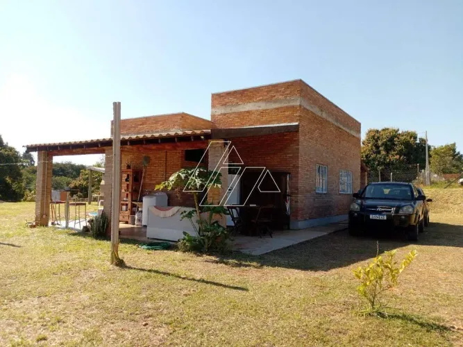 Casa condomínio Terras de Vera Cruz.