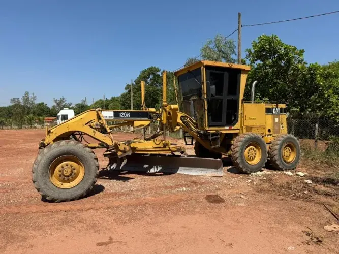 Motoniveladora CAT 120 H ano 1998 - patrola