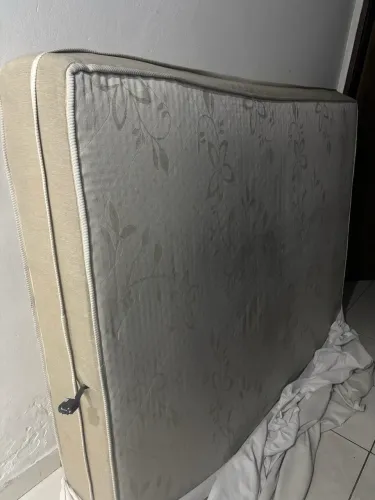 Vendo cama de casal