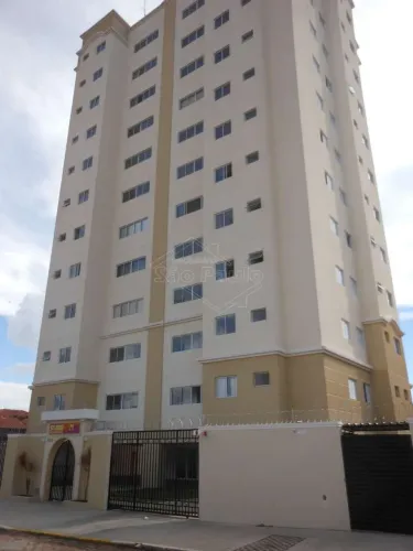 Venda de Apartamentos / Padrão na cidade de Araraquara
