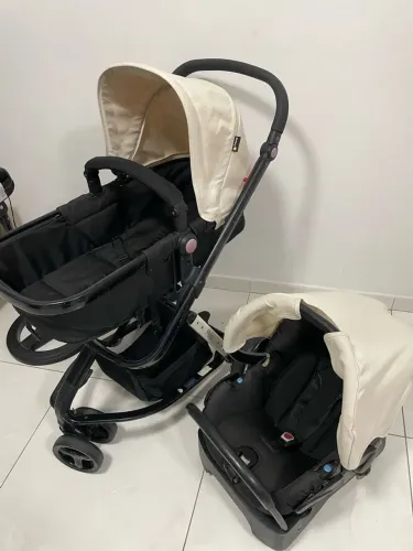 Carrinho de bebê + bebê conforto