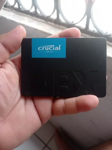 Vendo SSD 240GB - Crucial BX500 - Valor negociável.