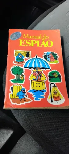 Livro infanto juvenil manual do espião. Anos 80