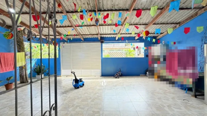 Vendo Casa de esquina e 3 quartos no Conjunto Cidadão 9, Manaus-AM