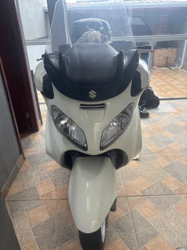 Suzuki BURGMANN BRANCA Lindona