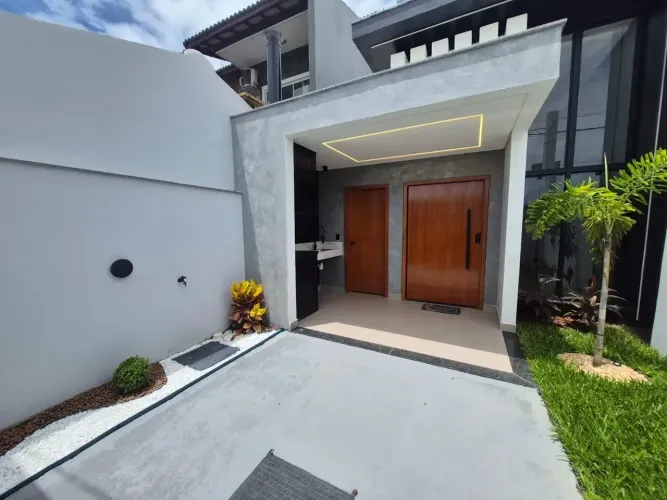 Vendo Casa Térrea 2 suítes, Vale das Palmeiras - Macaé - RJ