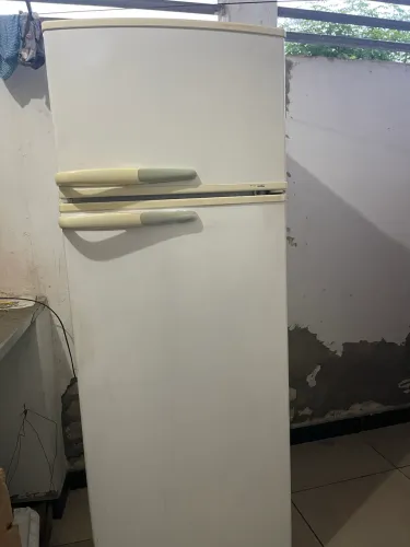Geladeira cônsul 
