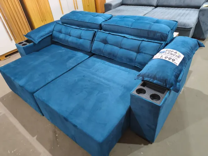 Sofá retrátil e reclinável novo