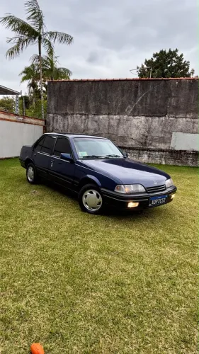 Chevrolet Monza Classic SE 2.0 /mpfi E EFI 2P E 4P 1993