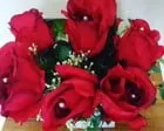 3 vasos de flores reais altura de 20cm   vermelho rosa e azul